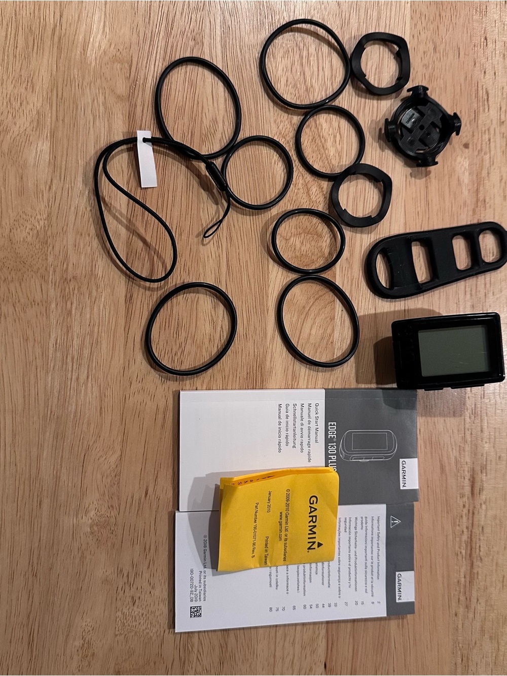Garmin trip 300 Edge 130 Plus with Quick Start Manual needs battery